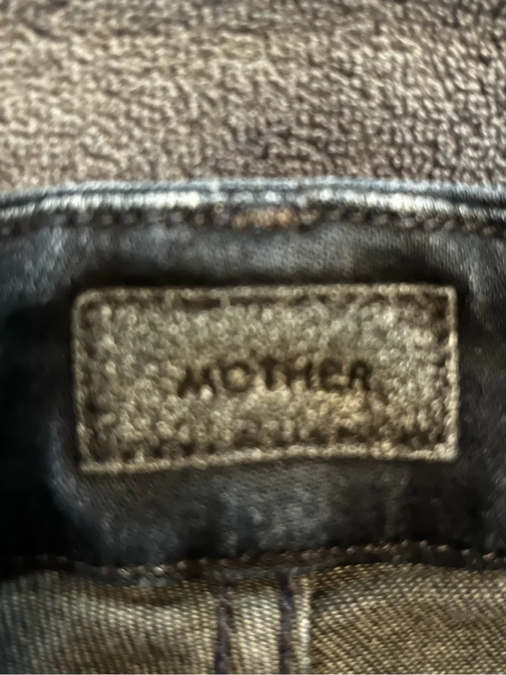 Women’s MOTHER Looker Ankle Fray Black Washed Denim Jeans - EUC Size 30